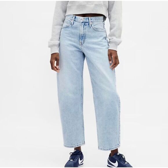 GAP Denim - Gap barrel high rise light wash crop jeans size 2p